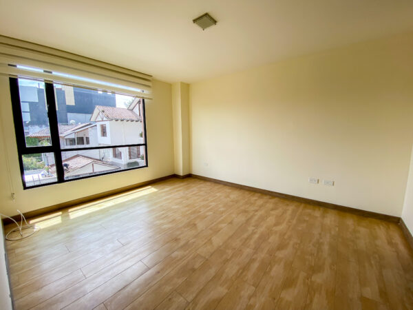 Departamento en Venta Balcon 3 Dorm Sector La Paz - Image 6