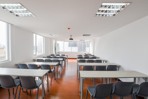 Oficina en Venta Monoambiente, Sector La Carolina - Image 11