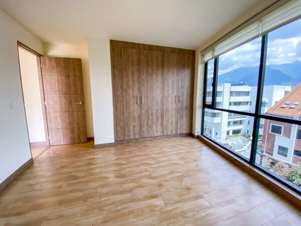 Departamento en Venta Balcon 3 Dorm Sector La Paz - Image 8