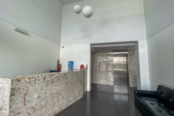 Oficina en Venta Monoambiente, Sector La Carolina - Image 3