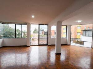 Oportunidad Quito Tenis Departamento de Venta Amplio con Terraza 178 m2