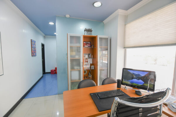 Oficina en Venta 280 m² Gaspar de Villarroel y 6 de Diciembre - Image 8