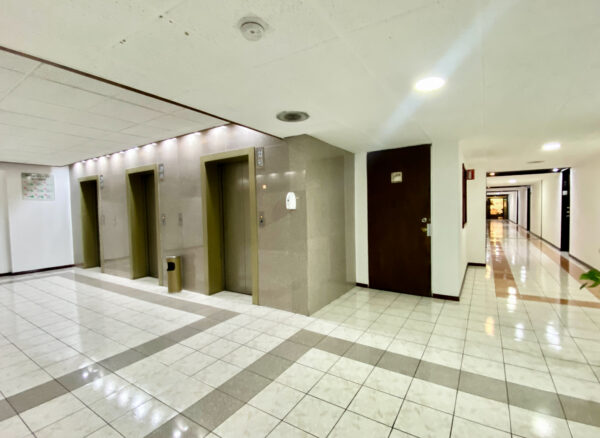 Oficina en Venta 82,74 m², 2 Garages, Centro Norte - Image 11